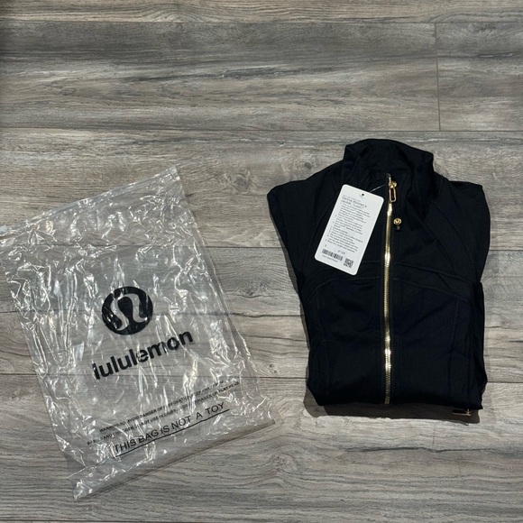 Lululemon Black Define Full-Zip Vest with Gold Hardware